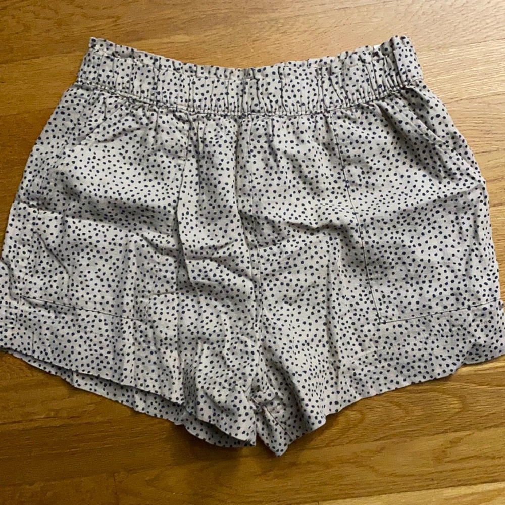 Abercrombie & Fitch linen-blend pull on shorts. Cheetah size M